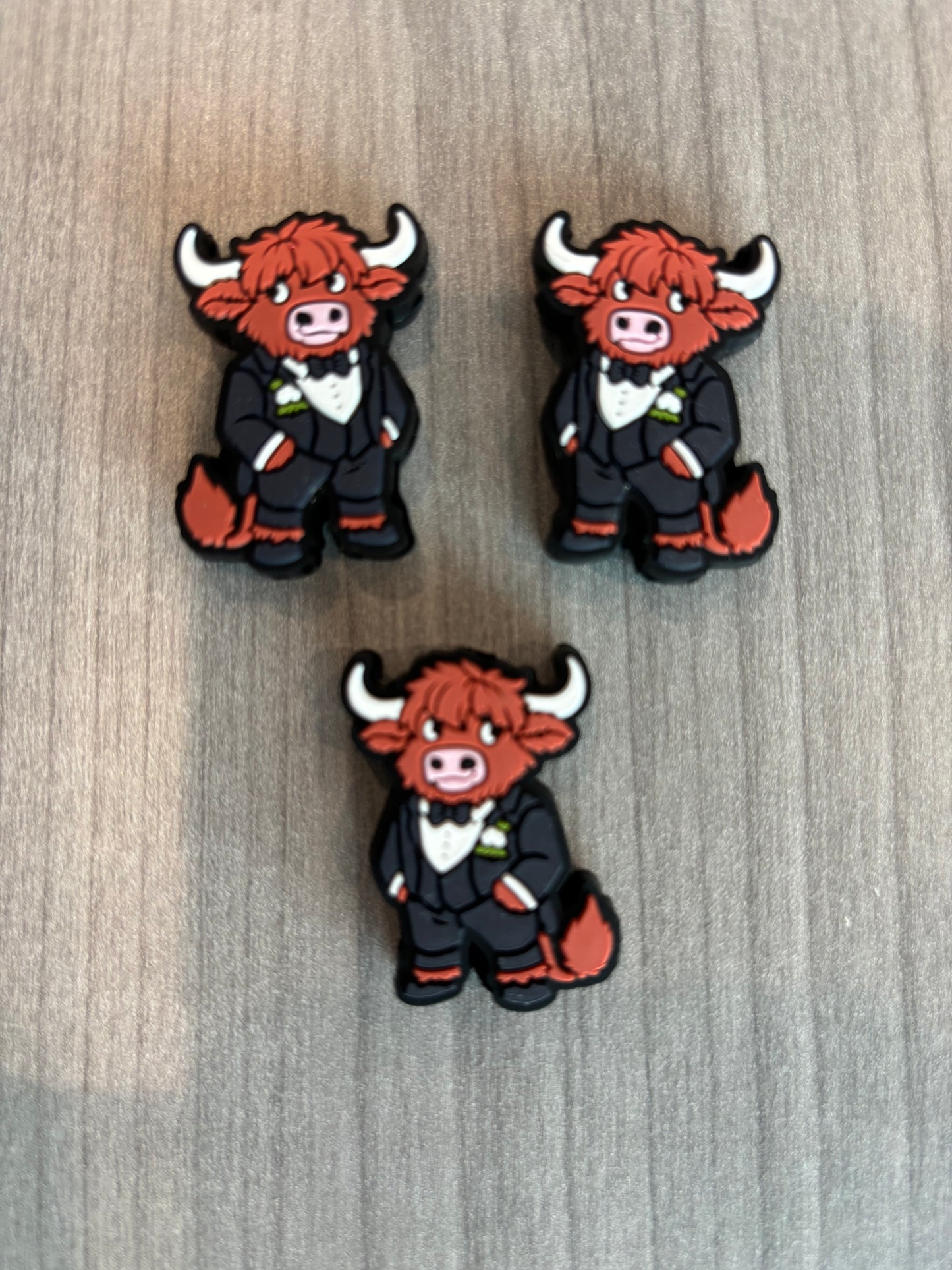 Groom Bull Silicone Focal Bead 946