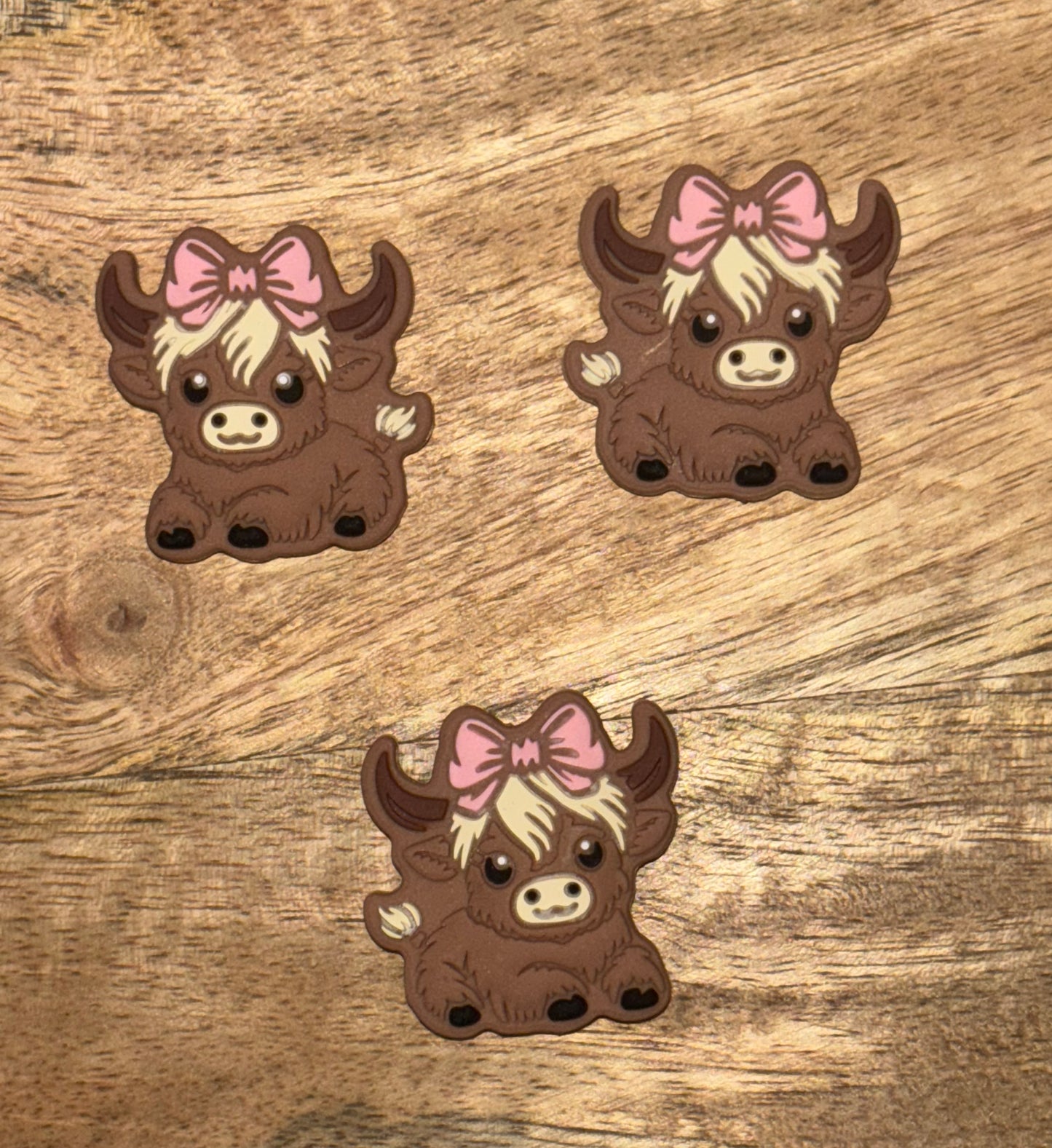 Backward Hat Cow Focal