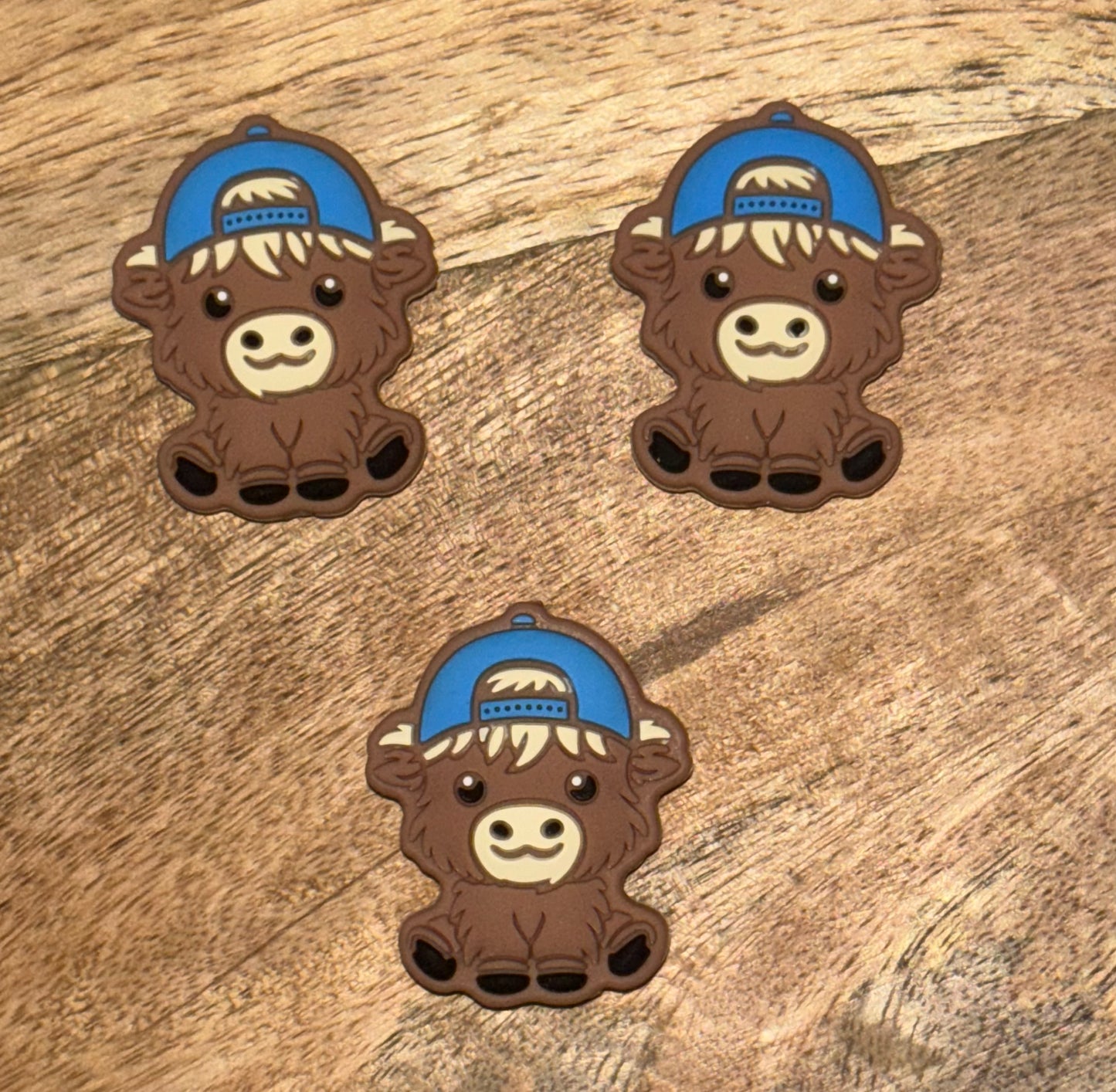 Backward Hat Cow Focal