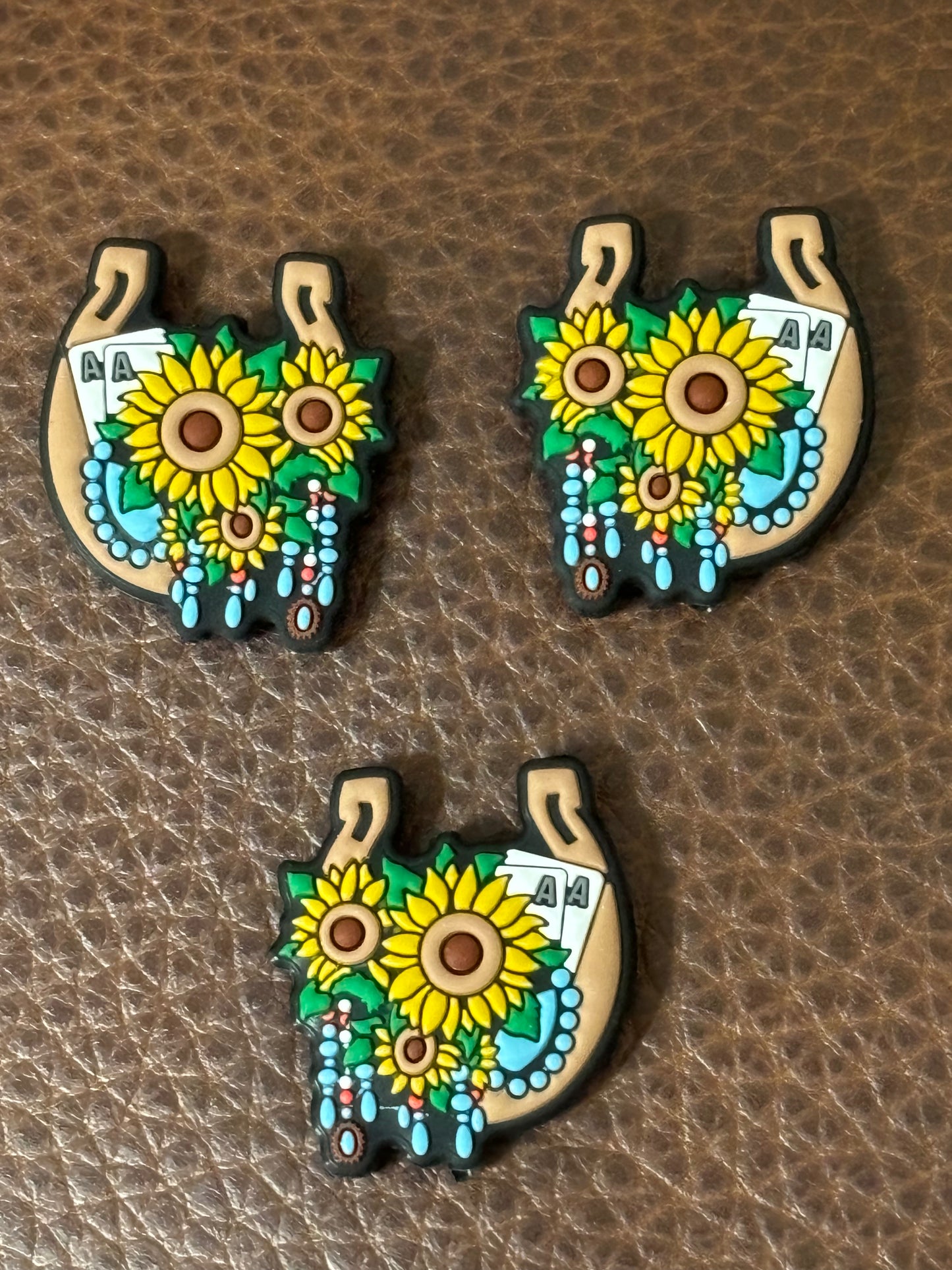 Sunflower Horseshoe Focal 885