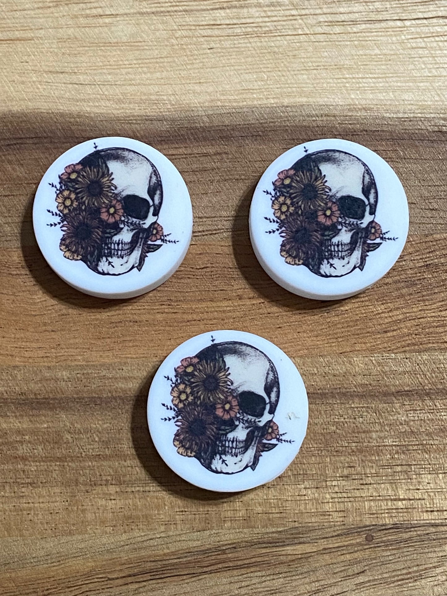 Skull Round Focal