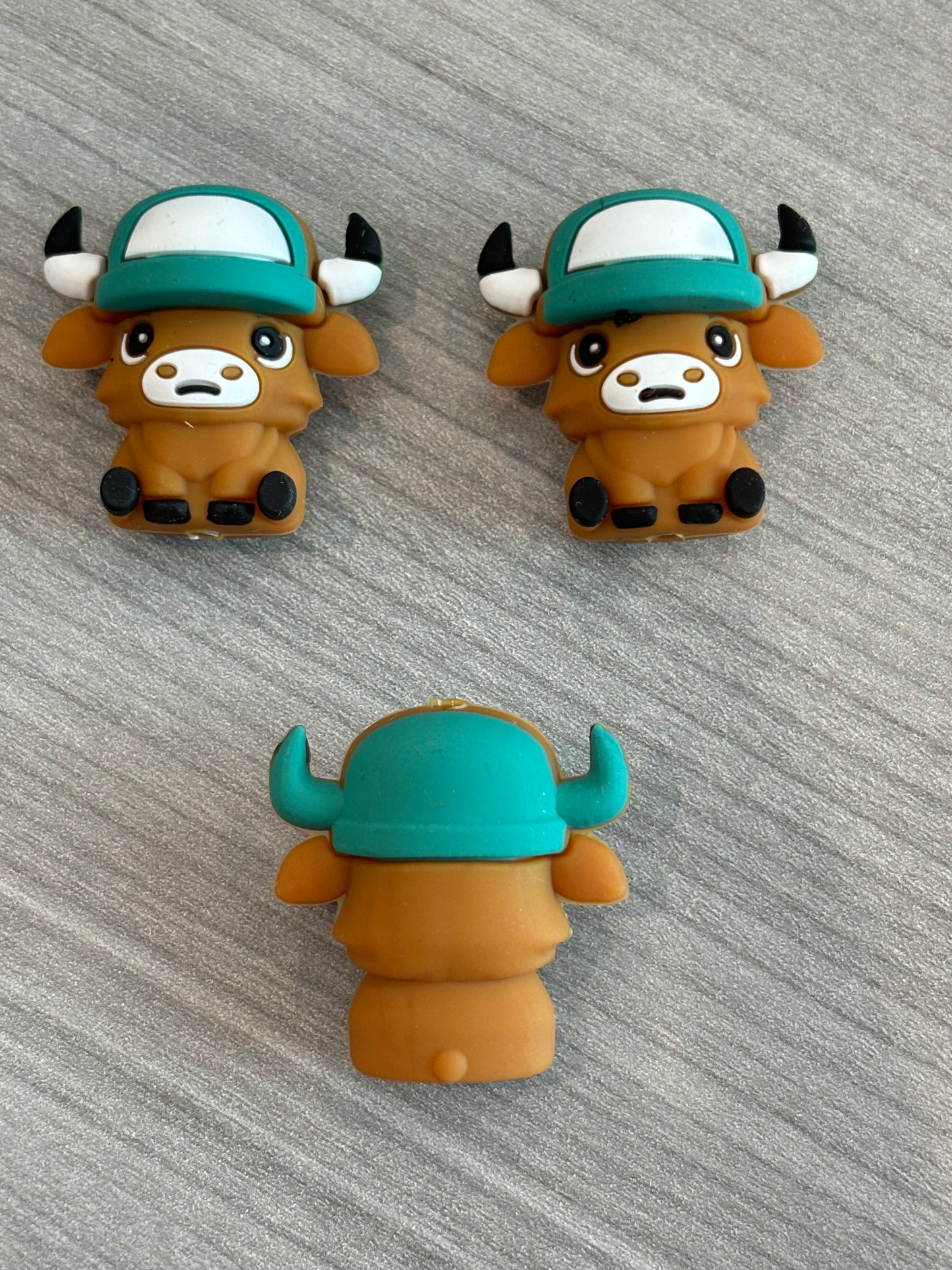 3D Cow with Hat Focal