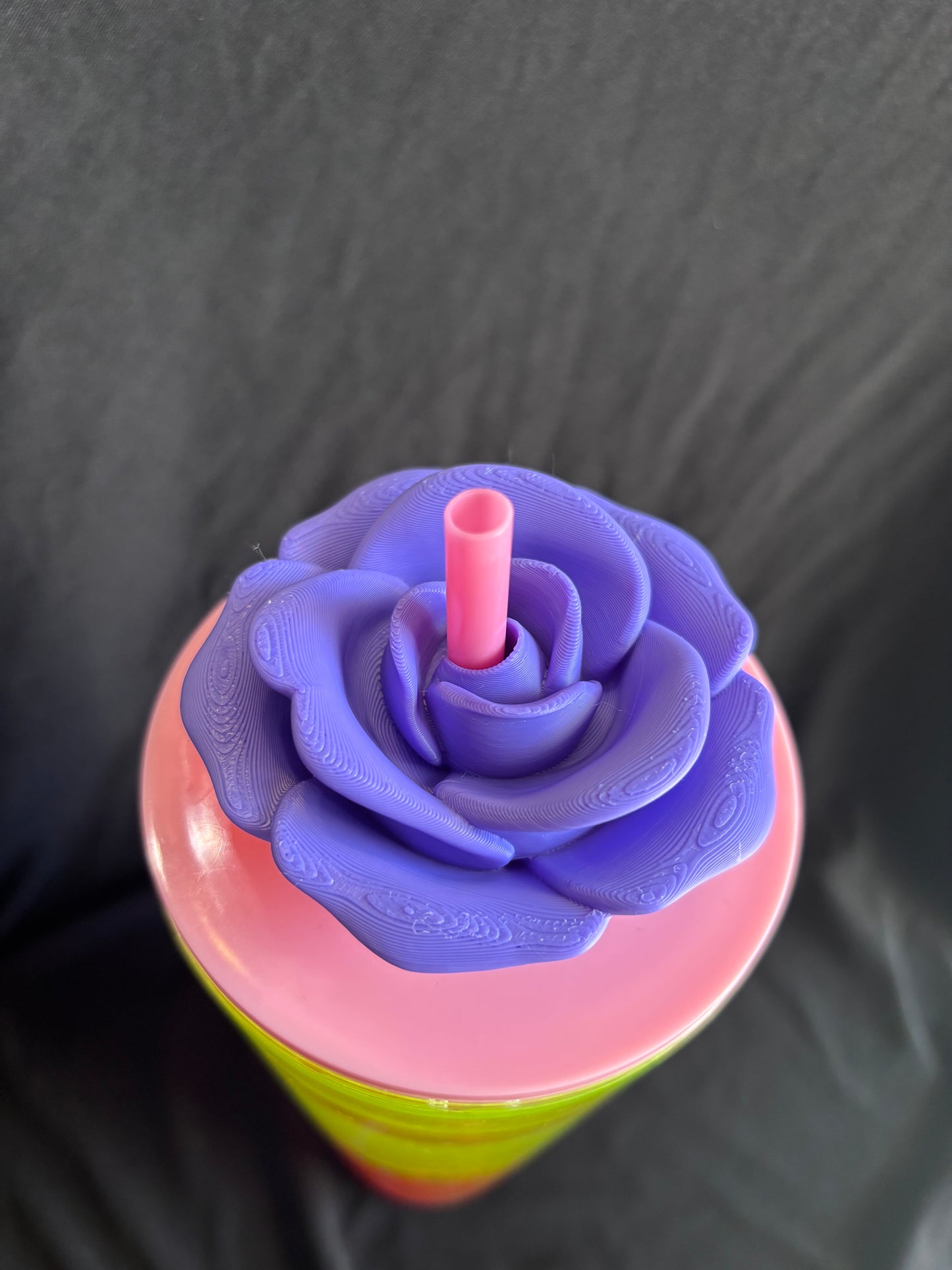 Rose Tumbler Top