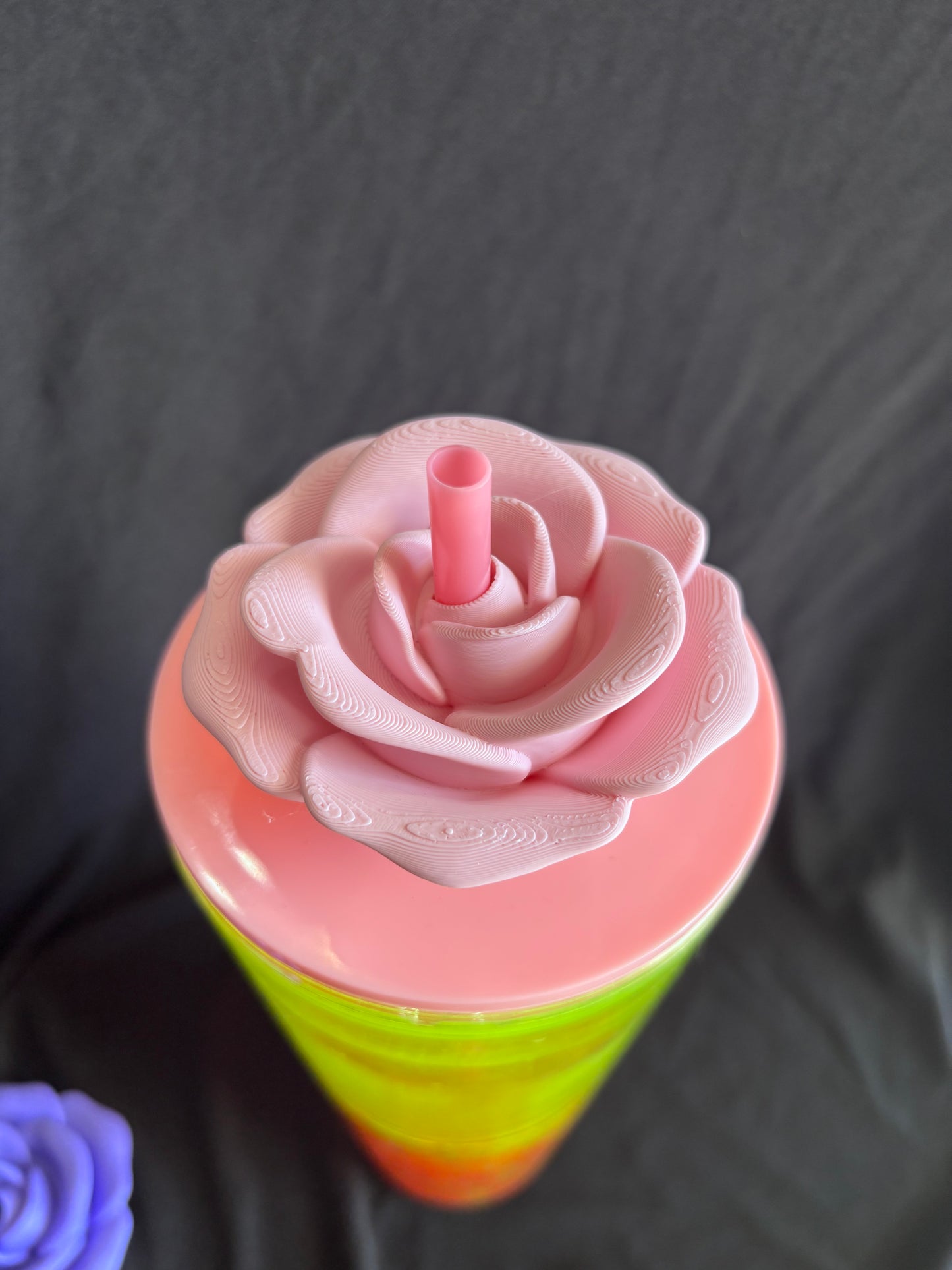 Rose Tumbler Top