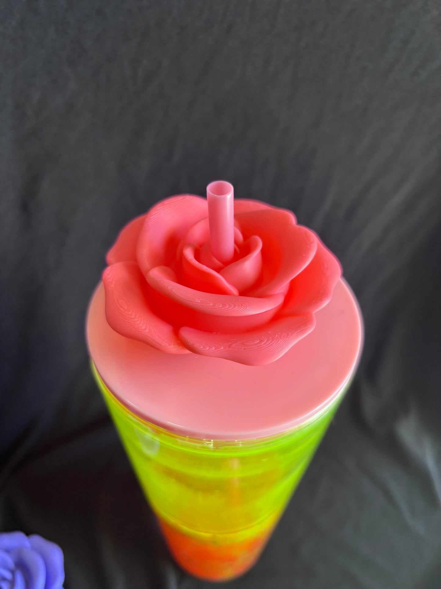 Rose Tumbler Top
