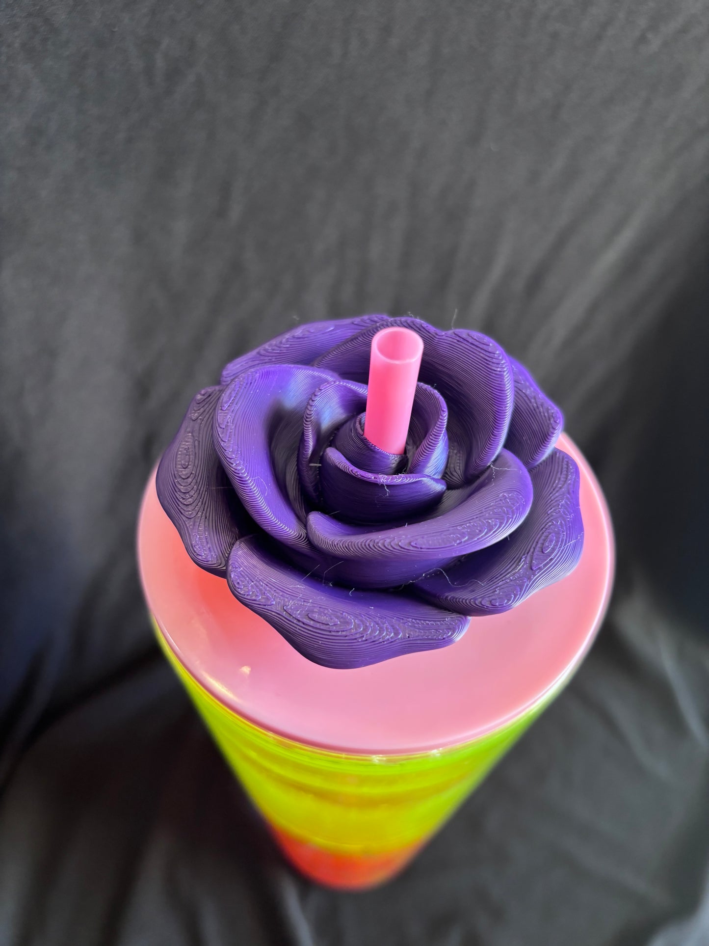 Rose Tumbler Top