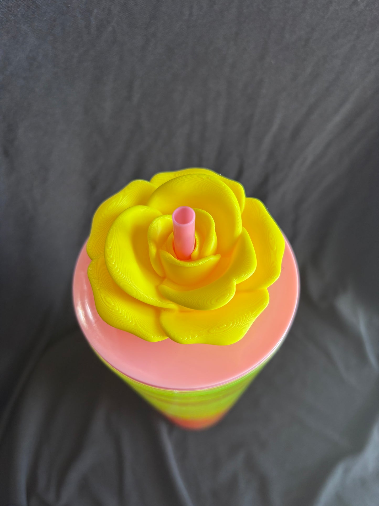 Rose Tumbler Top