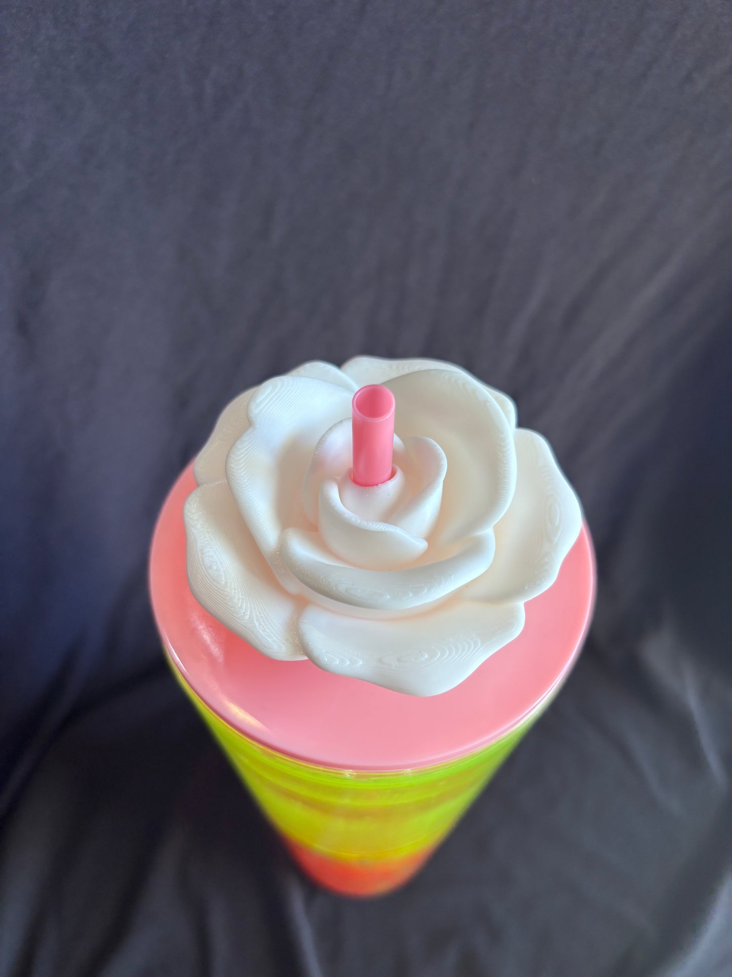 Rose Tumbler Top