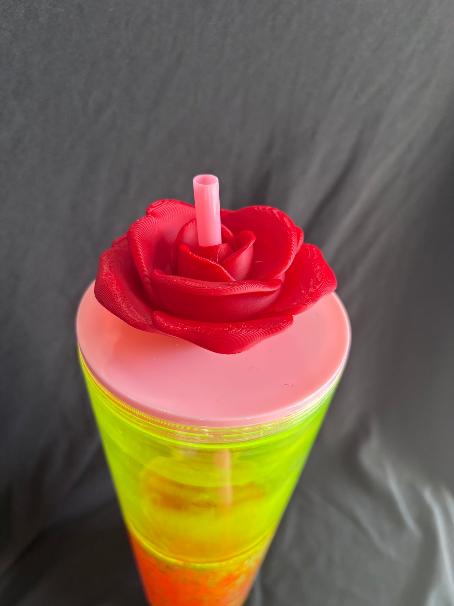 Rose Tumbler Top